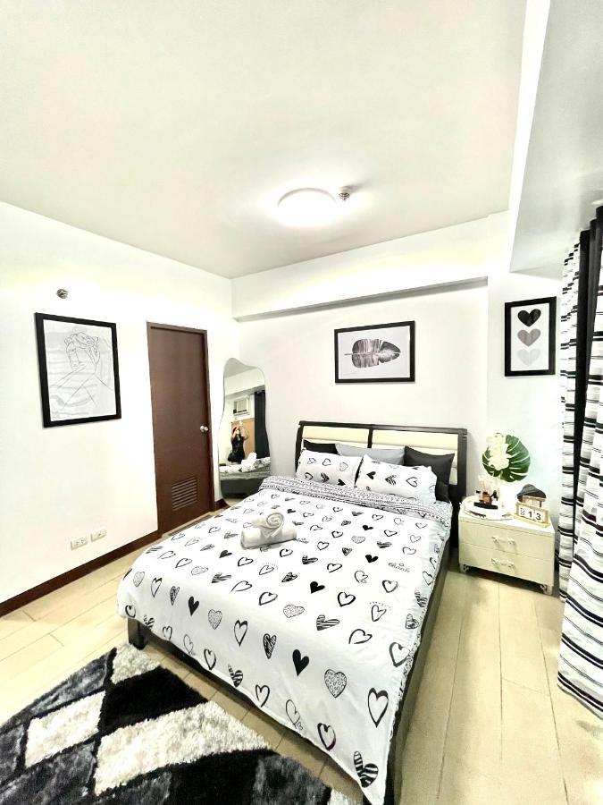 Two Palm Tree Villas Pasay Esterno foto