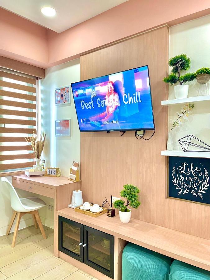 Two Palm Tree Villas Pasay Esterno foto