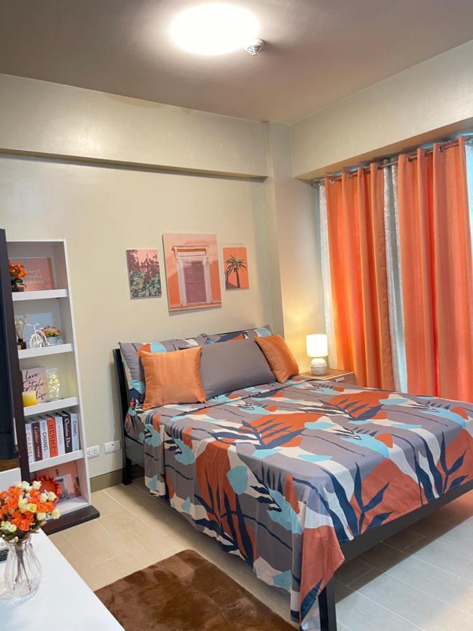 Two Palm Tree Villas Pasay Esterno foto
