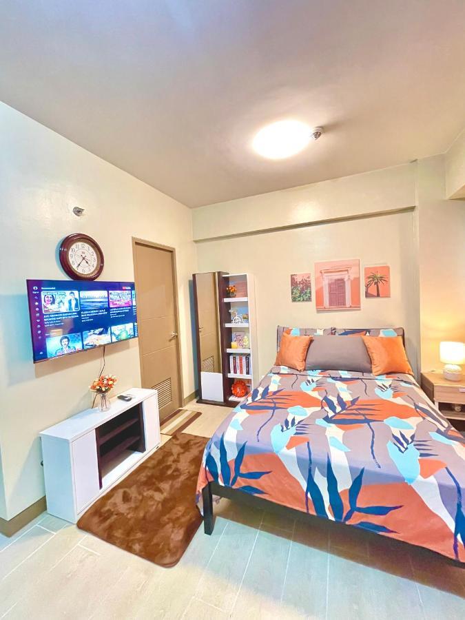 Two Palm Tree Villas Pasay Esterno foto