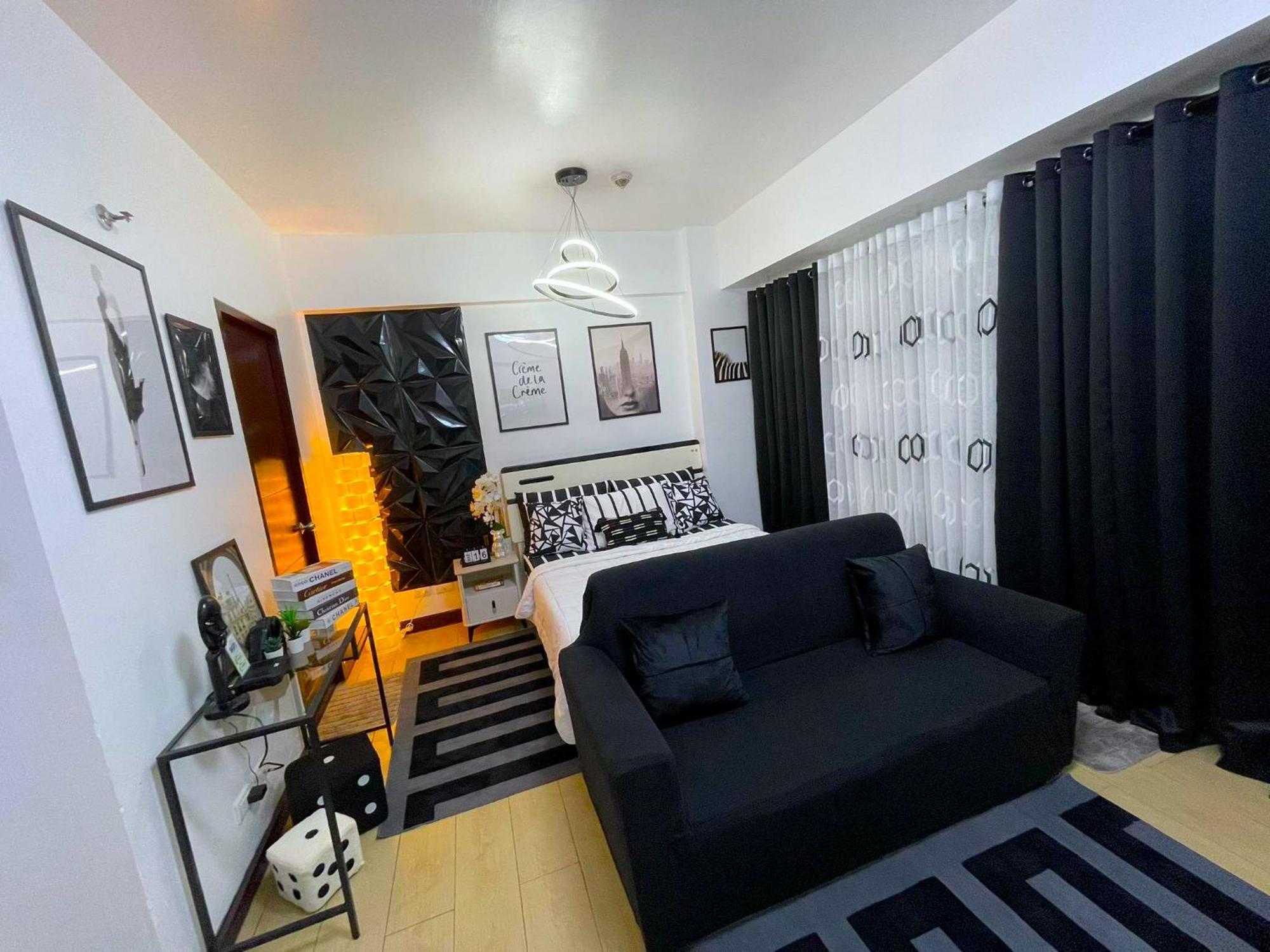 Two Palm Tree Villas Pasay Esterno foto