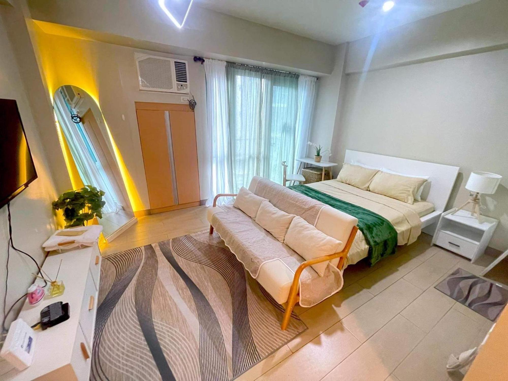 Two Palm Tree Villas Pasay Esterno foto